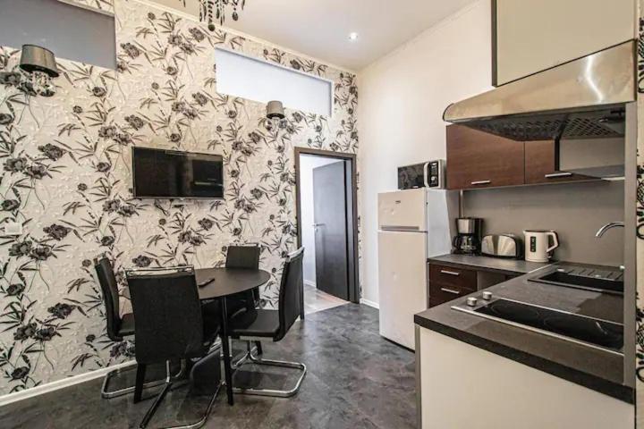Cozy Homestay At Prague Main Station 外观 照片