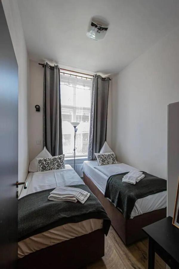 Cozy Homestay At Prague Main Station 外观 照片
