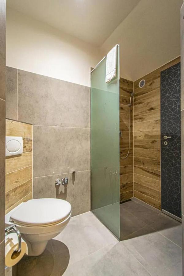Cozy Homestay At Prague Main Station 外观 照片
