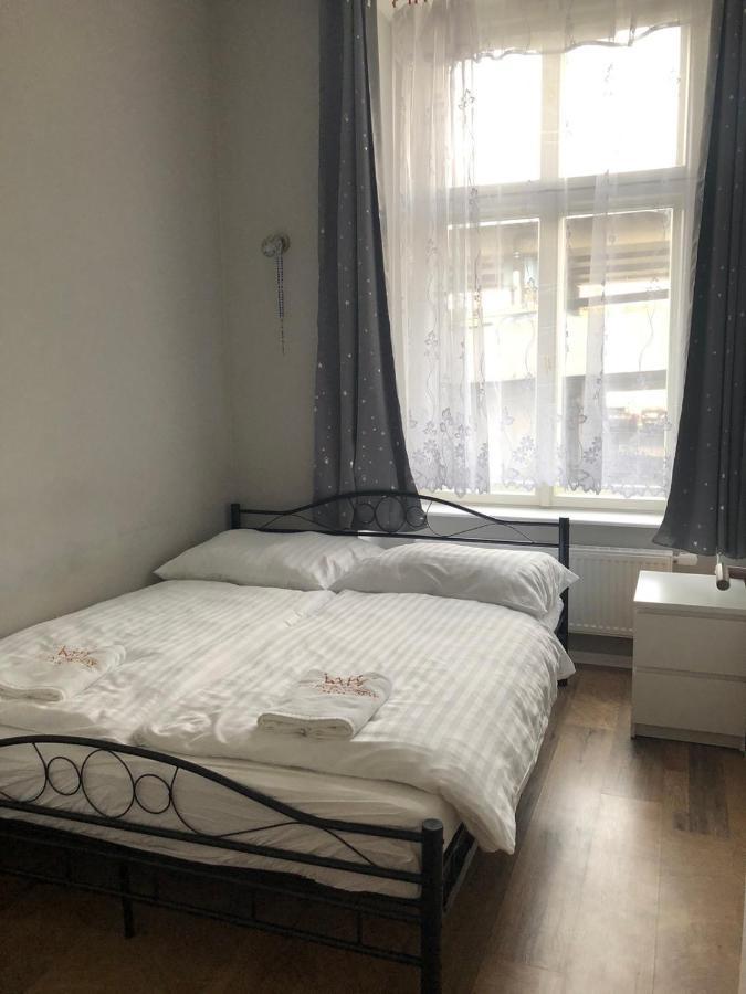 Cozy Homestay At Prague Main Station 外观 照片